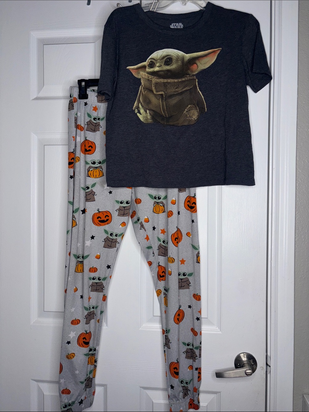 Star Wars Charcoal Top with Gray Pumpkin & Grogu Print bundle
